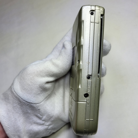 RCA RP3538R Handheld AVR Micro Cassette Recorder Player - Picture 4 of 15